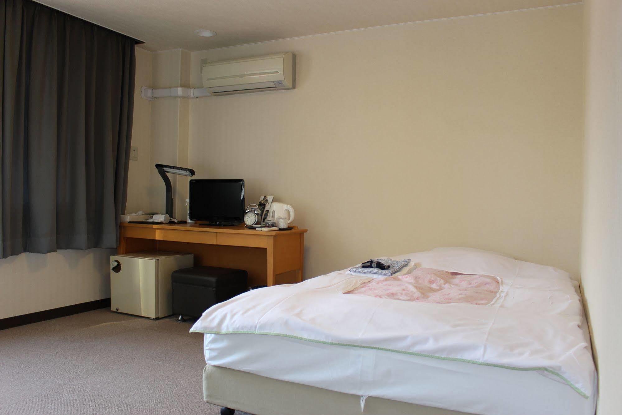 Hotel Higashihiroshima Hills Saijo Екстер'єр фото